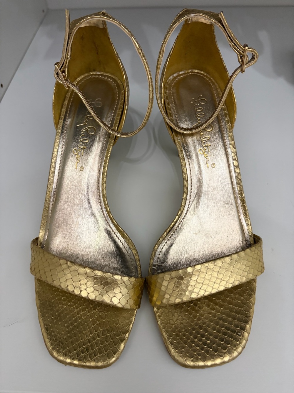 Lilly Pulitzer size 6.5 Gold Open-Toe Ankle-Strap Women's Sandals